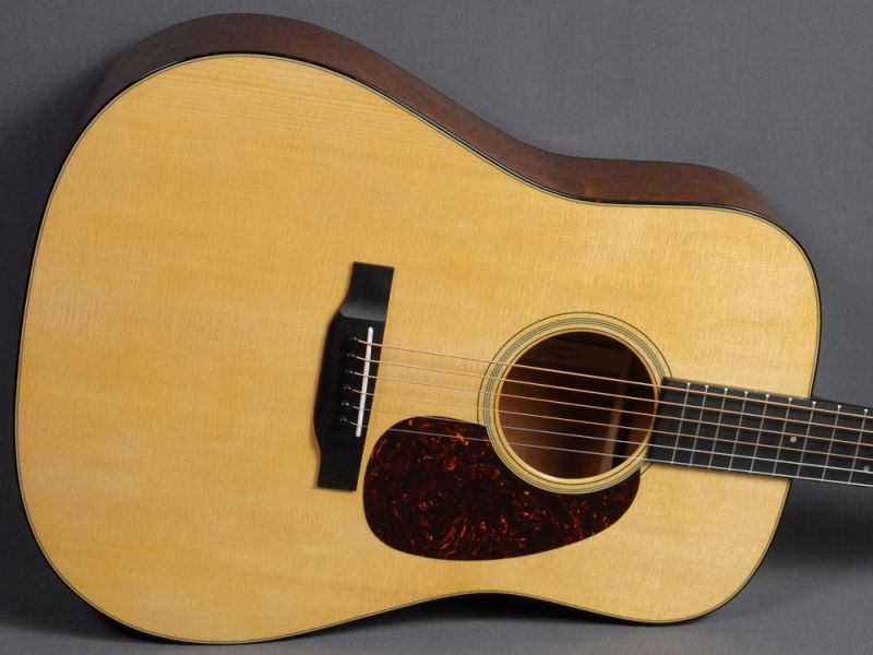 Martin D-18 - Pre Owned
